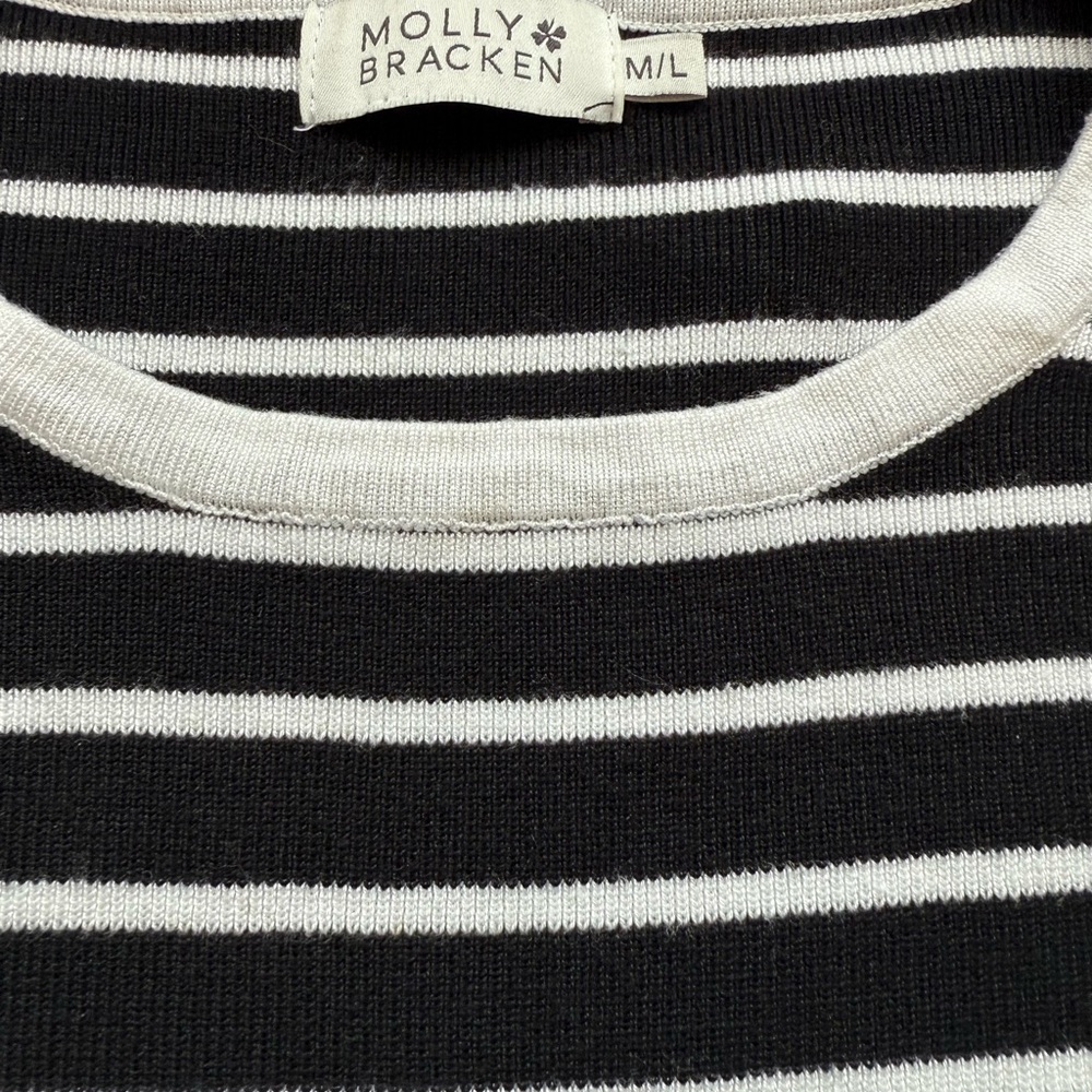 Molly Bracken Lightweight sweater with Bell Sleeves - Picture 3 of 4